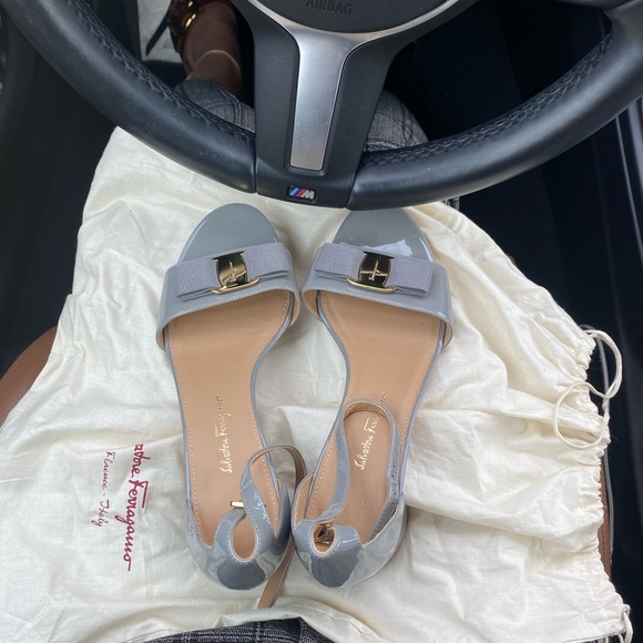 SALVATORE FERRAGAMO SANDALS - Picture 2 of 5